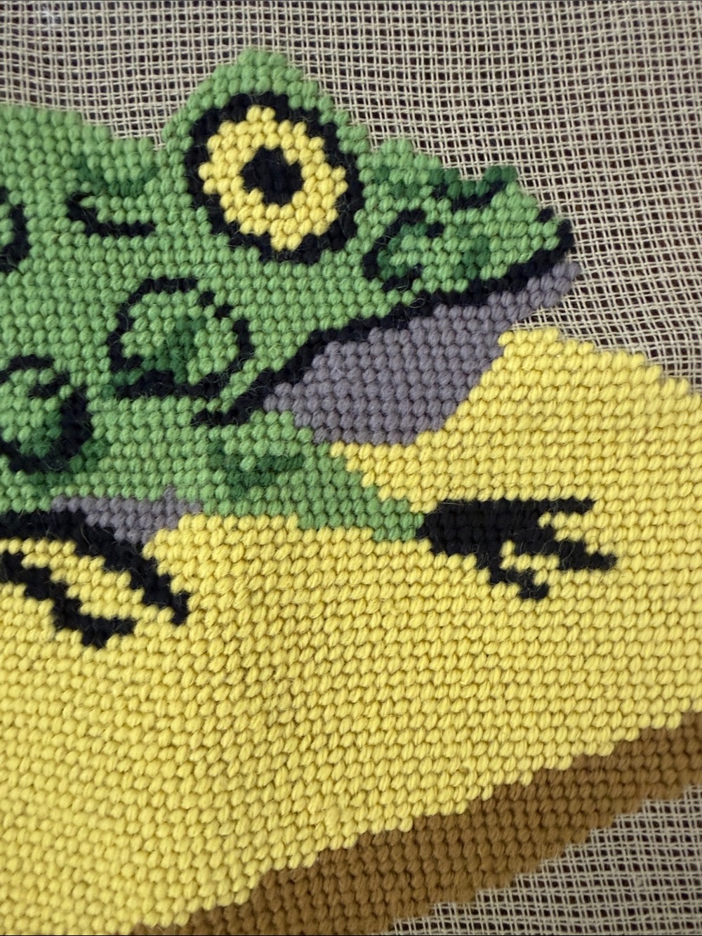 Needlepoint - Unfinished - Frog on Lilly Pad - Picture 2 of 8